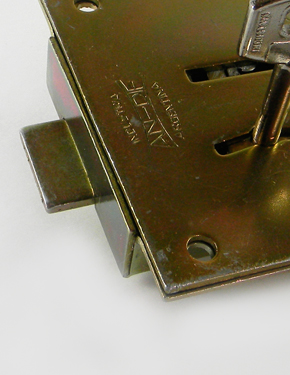 CERRADURA P/CAJA SEG. 202